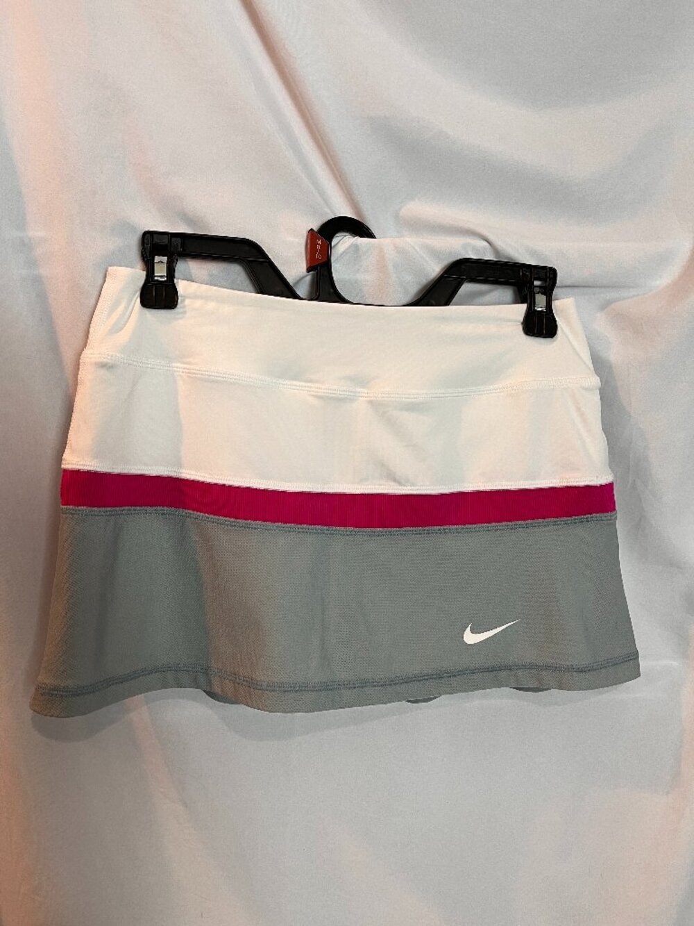 Women's Nike Dri Fit White/grey skort Size S